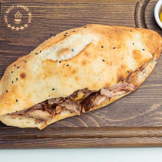 Донер в батоне куриный средний (330 г)