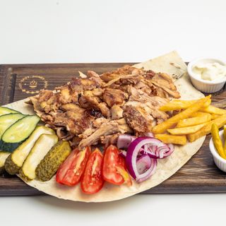 донер на тарелке куриный