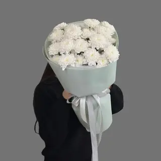 Букет из 7 кустовых хризантем 