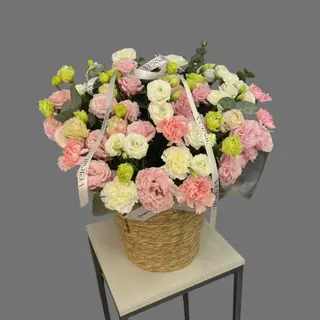 Композиция  Солнечная нежность в корзине