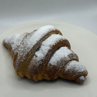 Круассан со сгущенкой (110гр)