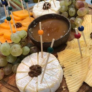 Сырная тарелка