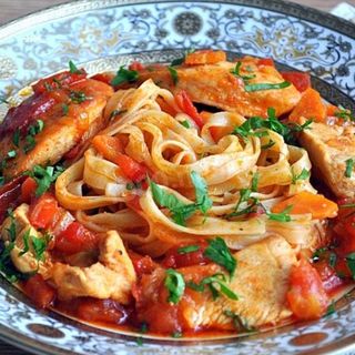 Лагман куриный жареный