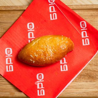 Пирожок с капустой