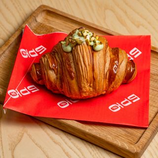 Круассан фисташковый (120г)