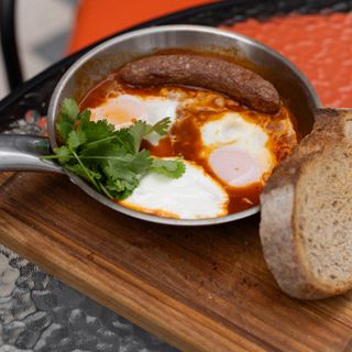 Шакшука с колбаской