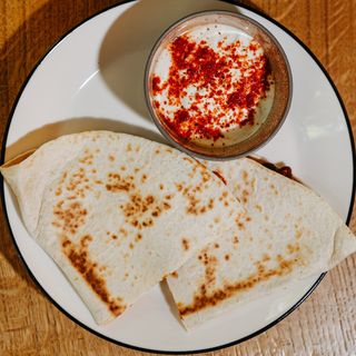 Кесадилья с курицей