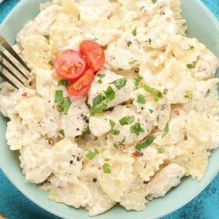 Фарфалле с курицей 