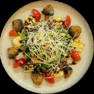 Фирменный салат Kish Mish