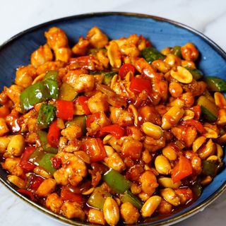 Жареная Курица с арахисом 