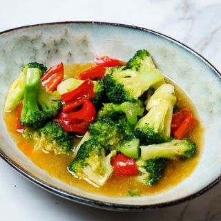 Жареные брокколи 