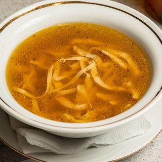 Куриный супчик с лапшой (300г)