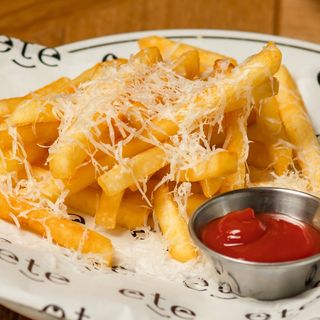 Картофель фри (180г)