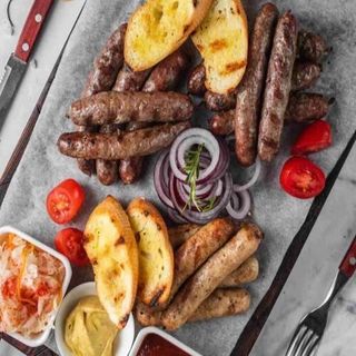 Фирменные колбаски из курицы