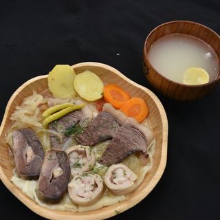 Бесбармак (1порция)