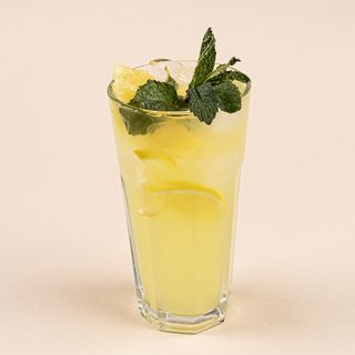 Ананасовый фирменный лимонад 0,5
