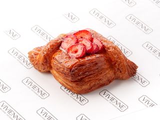 Даниш с клубникой