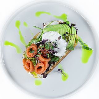 Фитнес-боул с яйцом