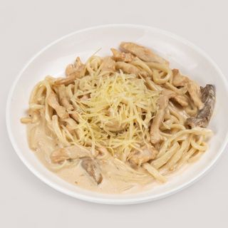Лапша с курицей и грибами в сливках(380г)