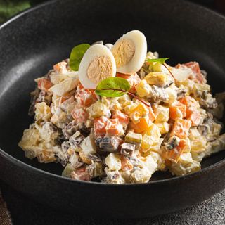 Салат классический оливье