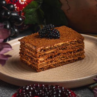 Медовое пироженное