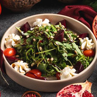 Салат из печеной свеклы с сыром