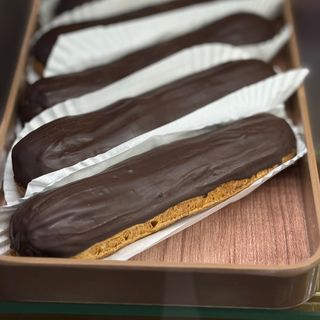 Эклер классический 