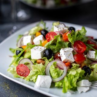 Салат греческий