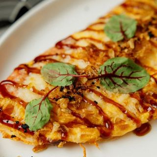 омлет с пеперони и сыром