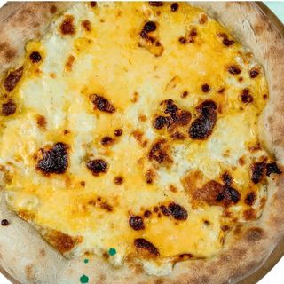 пицца четыре сыра