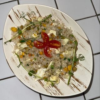 Рис жаренный с овощами