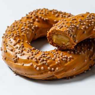 Соленая карамель эклер