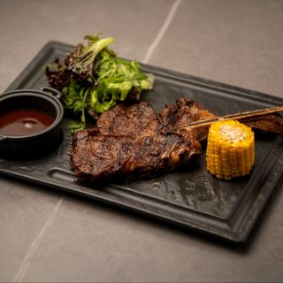 Рибай на кости конины (350г)