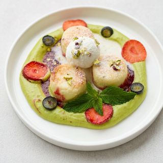 Сырники с фисташковым кремом