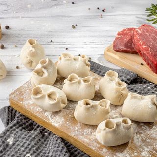 Манты с картофелем и мясом (0.5кг)