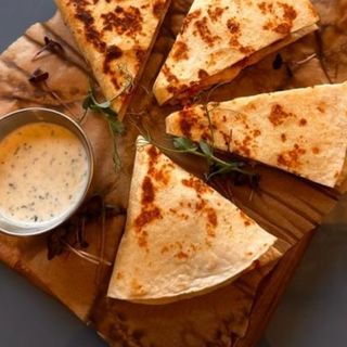 Кесадилья с курицей