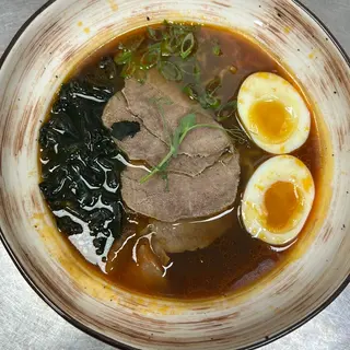 Классический Рамен с говядиной и куриным яйцом