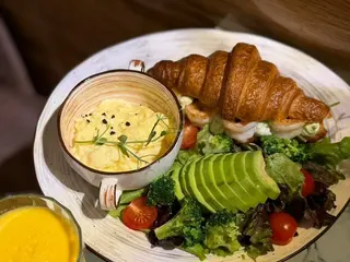 Французский бранч с креветками