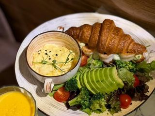 Французский бранч с креветками