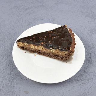 Пирог "Сникерс"