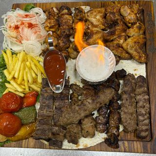 Фирменный шашлык ассорти