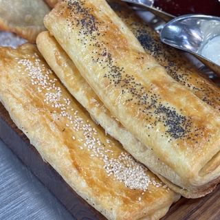 Бурек с мясом (200г)