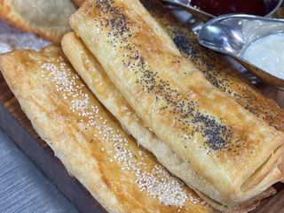 Бурек с сыром (180г)