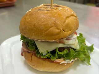 Чизбургер говяжий