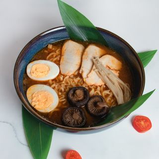 Рамен с курицей