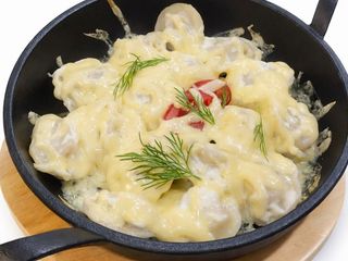 Запеченные пельмени