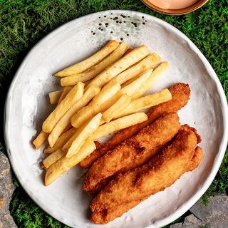 КУРИНЫЕ ПАЛОЧКИ С ФРИ