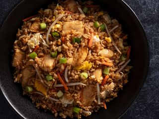 Жареный рис (690г)