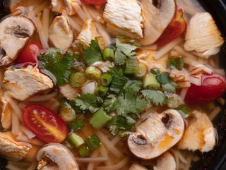 Суп Chang's с курицей (960г)