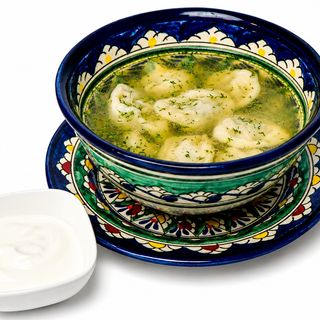 Пельмени с бульоном (400г)